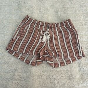 Roxy beachy shorts